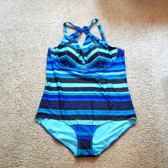 City Chic blow Striped Cancun One Piece halter Swim suit plus size S 16 new!!! - Picture 5 of 9